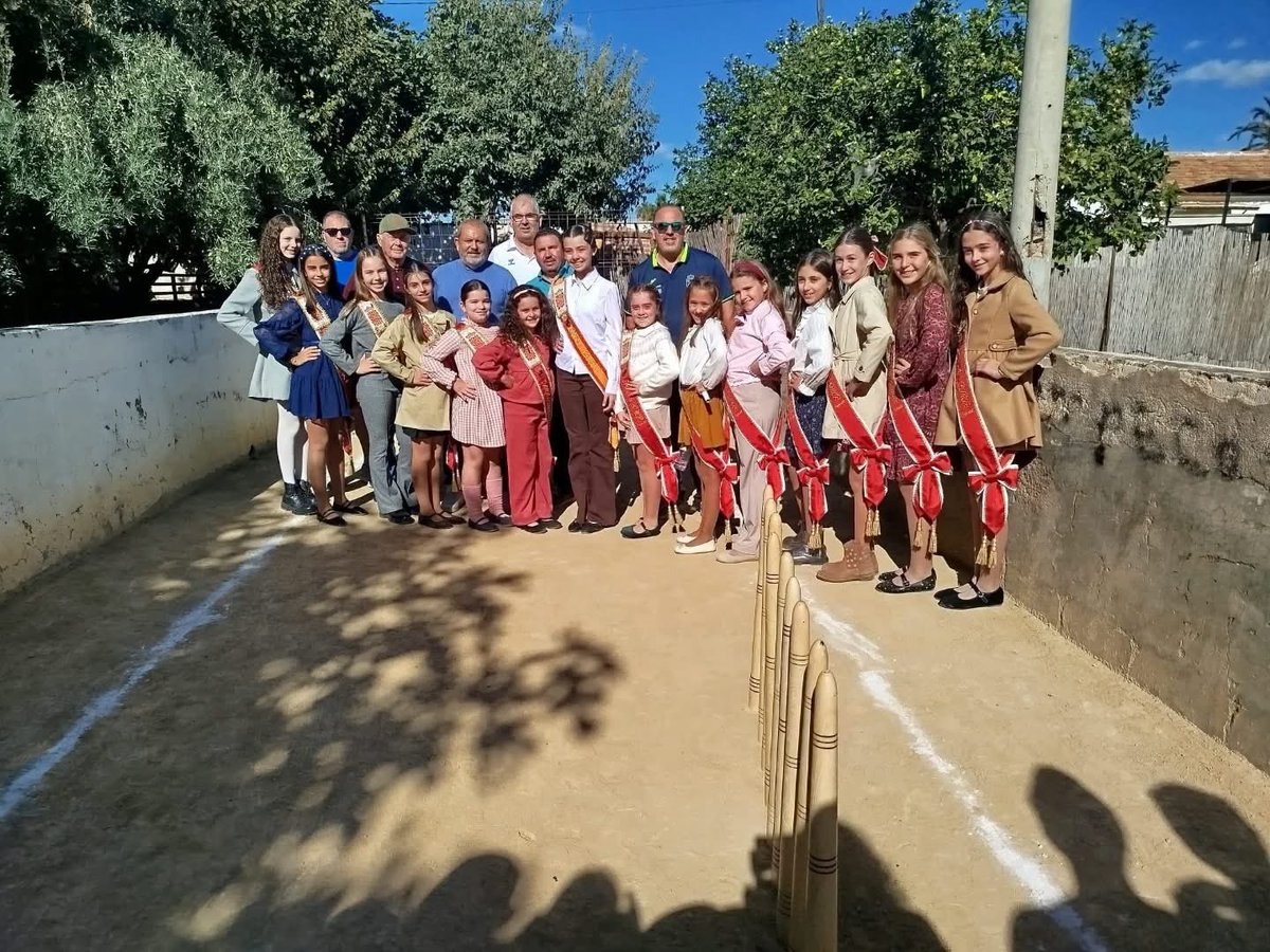 eltablacho's tweet image. El pasado sábado nuestra reina infantil, Sofía, asistió como Dama de Honor junto al resto de sus compañeras a la I Jornada de Puertas Abiertas de la FPH