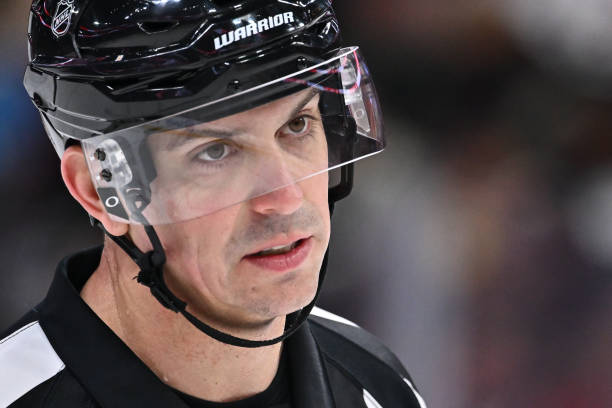 ScoutingTheRefs's tweet photo. Penguins vs. Predators
Referee: Frederick L'Ecuyer #17 
Referee: Trevor Hanson #14 
Lines: Ryan Gibbons #58 
Lines: Tyson Baker #88 
https://t.co/6QvRJHLl5u 
#LetsGoPens #Smashville #PITvsNSH #NHL https://t.co/gB68sq7Cau