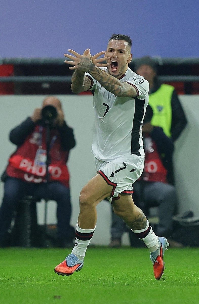 kosovarfootball's tweet image. “#Kosova are our brothers. We’ll be watching them on Saturday and hoping they get the win and qualify too.” 🇦🇱🇽🇰

🗣️ Rey Manaj