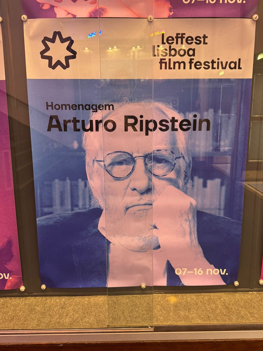 El director de cine mexicano Arturo Ripstein se encuentra en Lisboa en el LEFFEST, ayer pudimos acompañarlo en "Las razones del corazón".
 #cinemexicano #lisboa #arturoripstein #leffest25 Leffest - Lisboa Film Festival leffest.com/convidados/art…