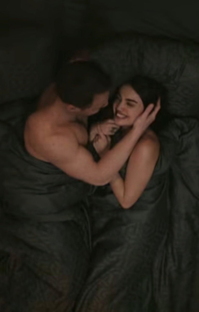 chimenti_sandra's tweet photo. I muscoli di Kerem…😮‍💨😮‍💨😮‍💨
#KeremBürsin 
#Çarpıntı https://t.co/fak9TDti8K