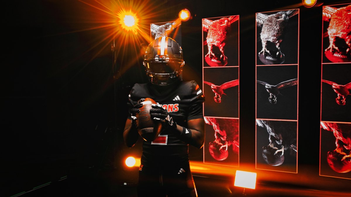 utpb's tweet photo. TOMORROW! 🏈 Let’s pack the stands, Falcons! Be loud, be proud, and bring the energy as we take on Sul Ross State University!

📍 Astound Broadband Stadium
⏰ Tailgating at 4 p.m. | Falcon Walk at 5 p.m. | Kickoff at 7 p.m.

#FalconsUp #UTPB #UTPBFootball #LetsFalconGo https://t.co/YlKxs7E1PQ