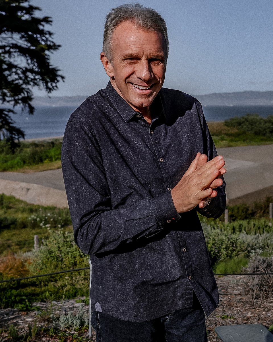 AMC_TV's tweet image. Icons in every era. One untouchable legacy.
 
#RiseOfThe49ers, featuring Joe Montana, Jerry Rice, and Tom Brady. A limited series event February 1 and February 2 on AMC and AMC+.