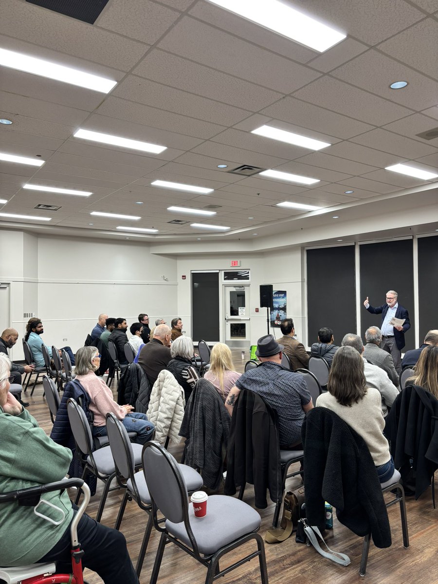 CourtEllingson's tweet photo. Thank you to MLA @DShepYEG for coming down to the #CalgaryFoothills AGM last night! We are thrilled to have elected a new executive team and created momentum in this great constituency!
Let's get to work and ensure a better future for all, because we are #bettertogether. https://t.co/WtkcoBPnsy