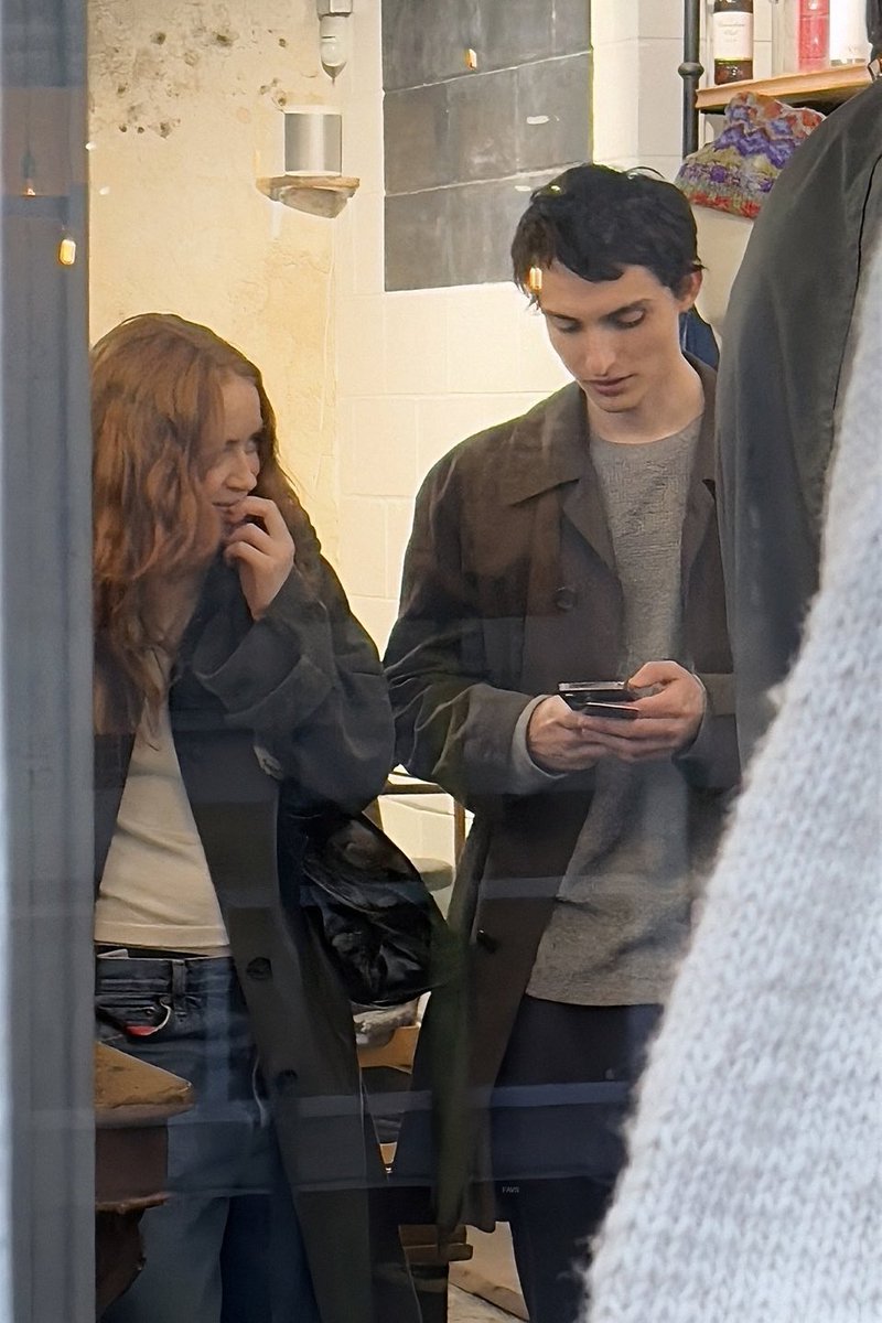 sinksslut's tweet image. sadie sink ur insane