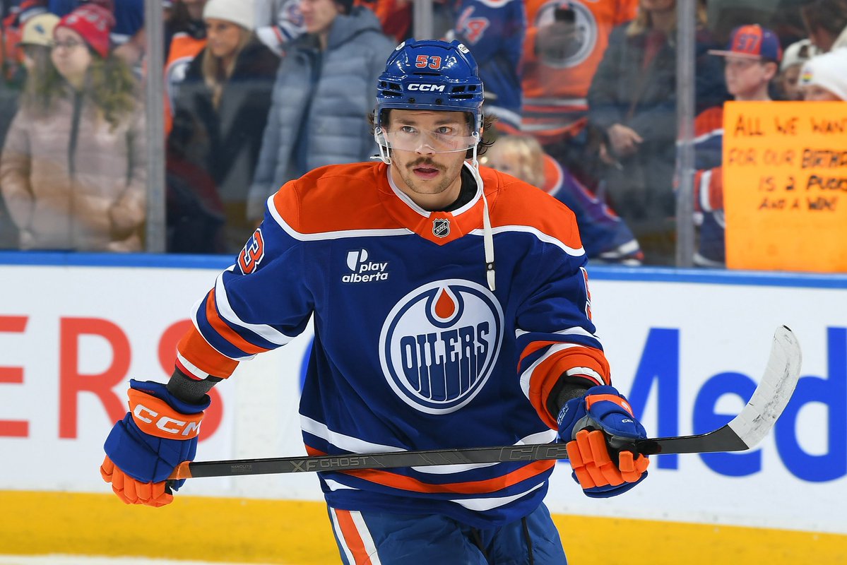 BR_OpenIce's tweet image. The Oilers have sent Isaac Howard to AHL Bakersfield, signaling the likely season debut of Zach Hyman on Saturday 👀