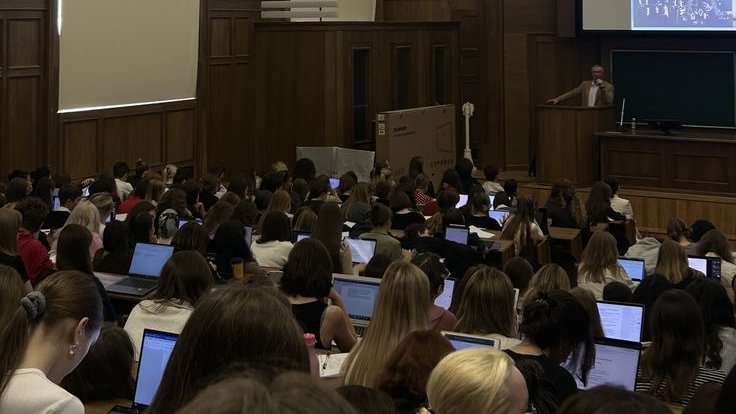 madeleine✶ tweet media