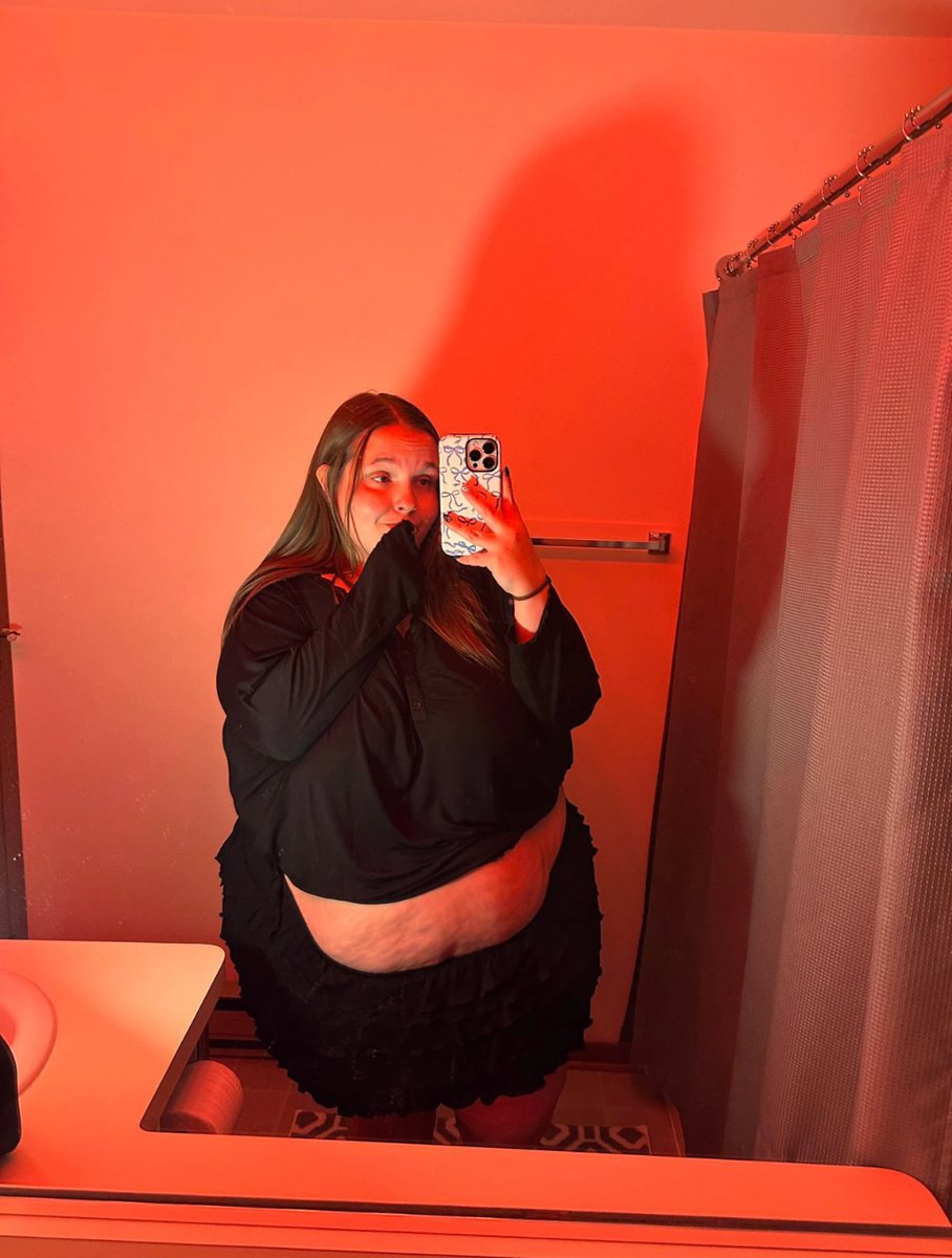 glazedabby's tweet photo. can i make you quit NNN? 🤓 https://t.co/neQQpo6vzy