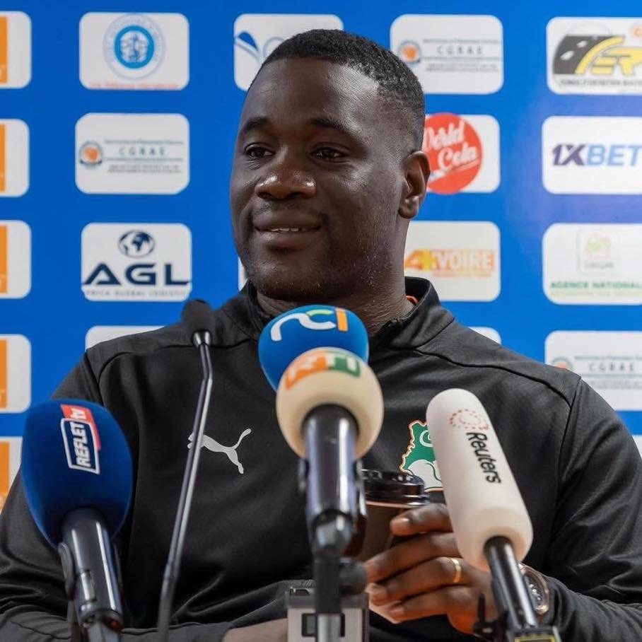 saedeciv's tweet photo. Vos avis sur le coaching de Fae ce soir? https://t.co/TIkukdBGh8