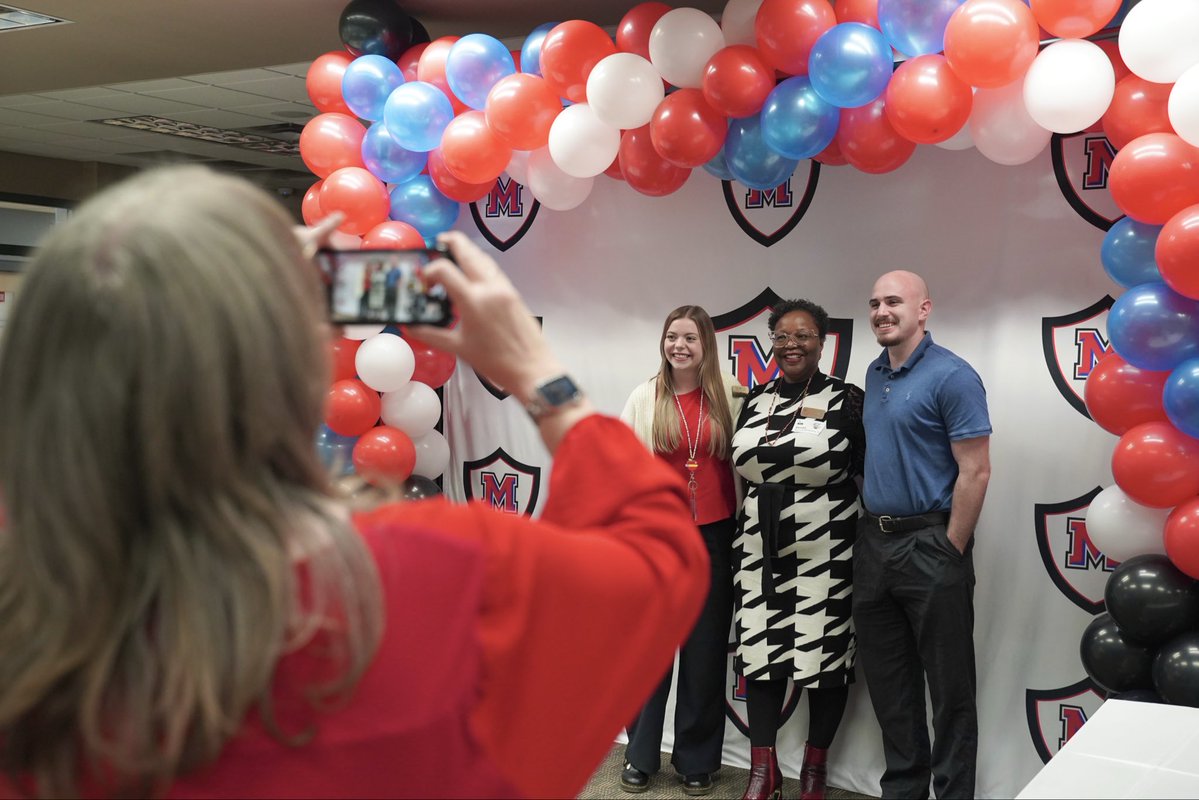 ManorISD's tweet image. ✍️Signing day: TXST Residents Continue their teaching careers &amp;amp; profound impact at Manor ISD!

Thank you @txst , for your partnership!

#BuildingALegacyOfGreatness🌟