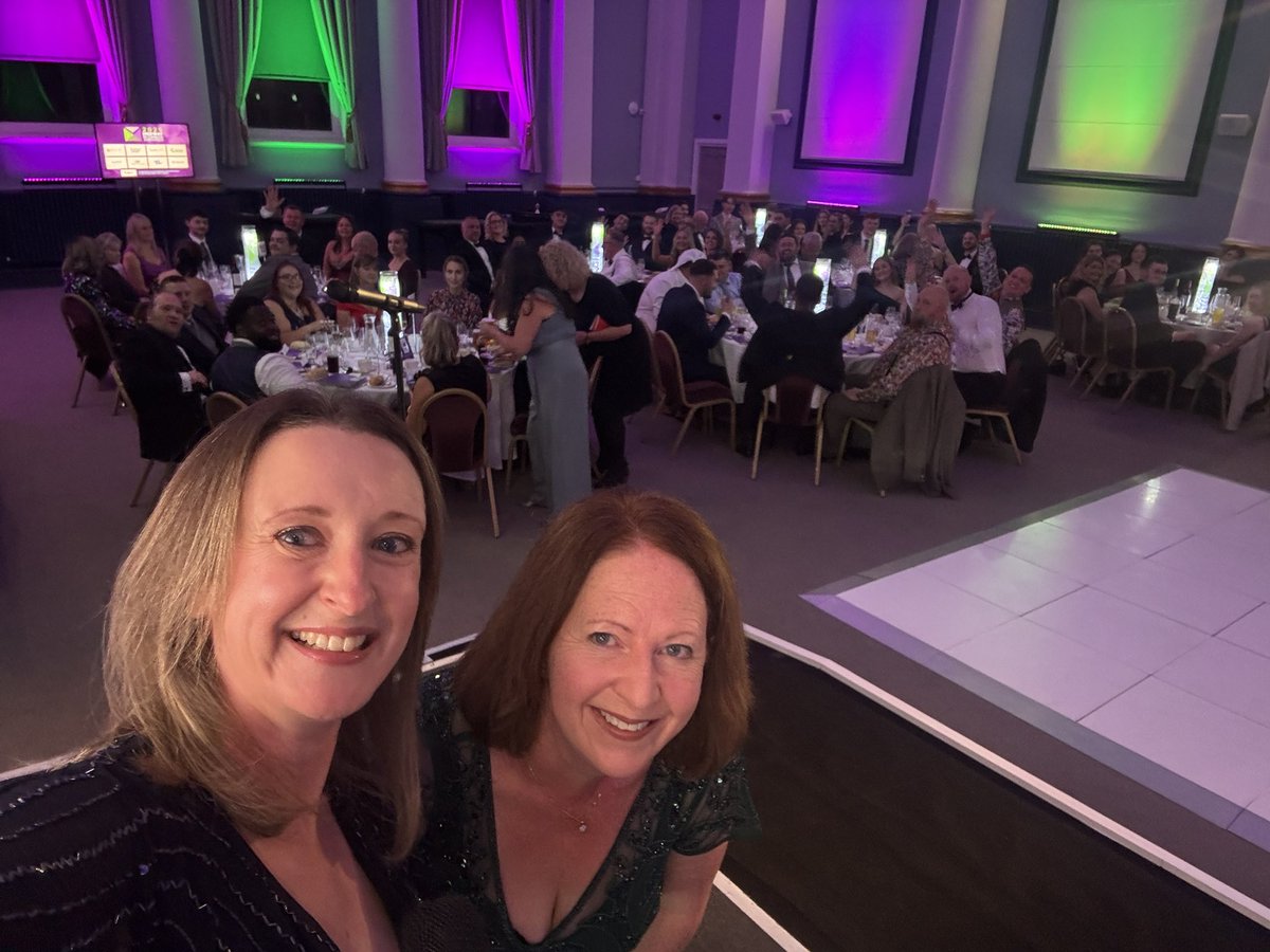 The <a href="/MedwayBusAwards/">Medway Bus Awards</a> are underway! Have a fabulous evening everyone and congratulations! 🥂 #MBA25 #stageselfie