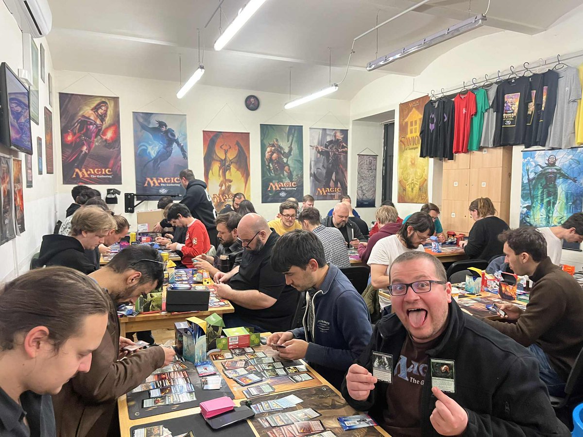 CornerVienna's tweet photo. Avatar: The Last Airbender 📷
Schau ma mal wer durchhält und wer das Ding heute gewinnt. 📷
Wir bedanken uns bei allen Teilnehmer:innen.
Morgen 12:00 - Two Header
Ab 16:00 - Single Sealed
Wir wünschen euch einen schönen Abend &amp; geile plays. https://t.co/jgIYbsS2ev