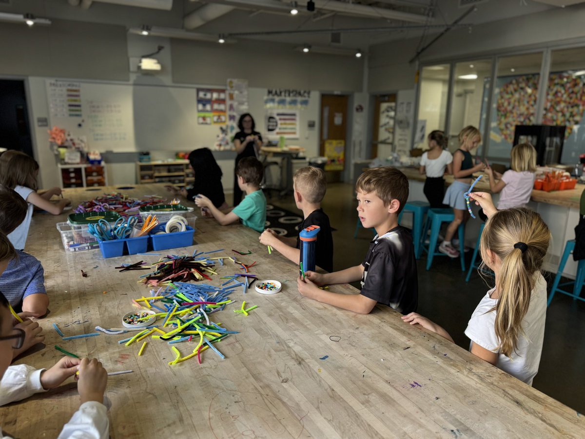 SHPK8's tweet photo. Thrilled to have the Anschutz Neuroscience Program working with our K–2 students! Students are learning about brain plasticity, the parts and functions of the brain, and even modeling neurons—a fantastic hands-on science experience! #StVrainStorm @SVVSDsupt @DPerfettiDeany https://t.co/M1nKcGXh2K