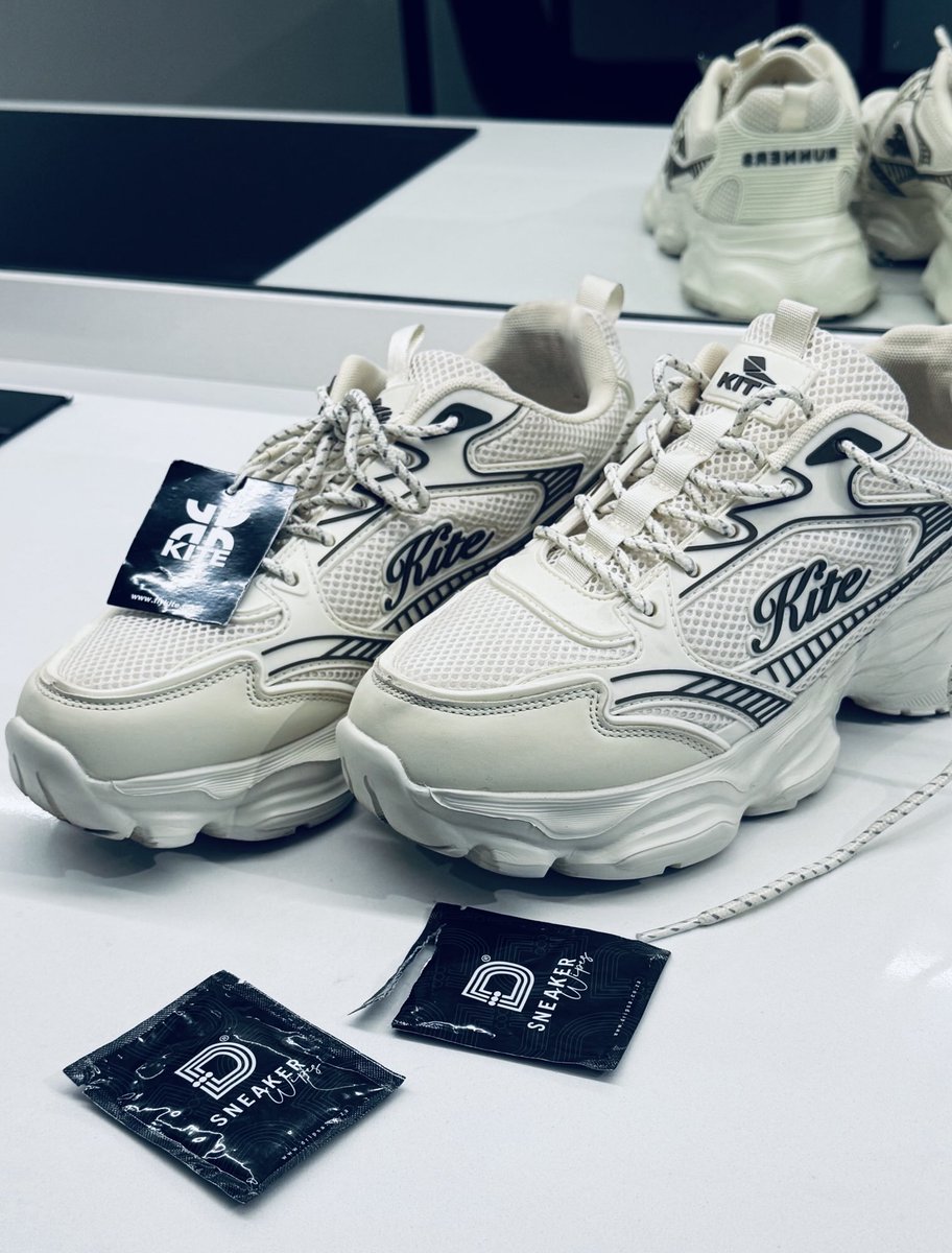 As you’re enjoying

Let’s go to ad break … don’t forget to place your order 

And support our brother he left Generations as Kenneth Mashaba’s son to sell sneakers 

The sneaker is available online at flykite.co.za 

#BlackTwitterAwards2025