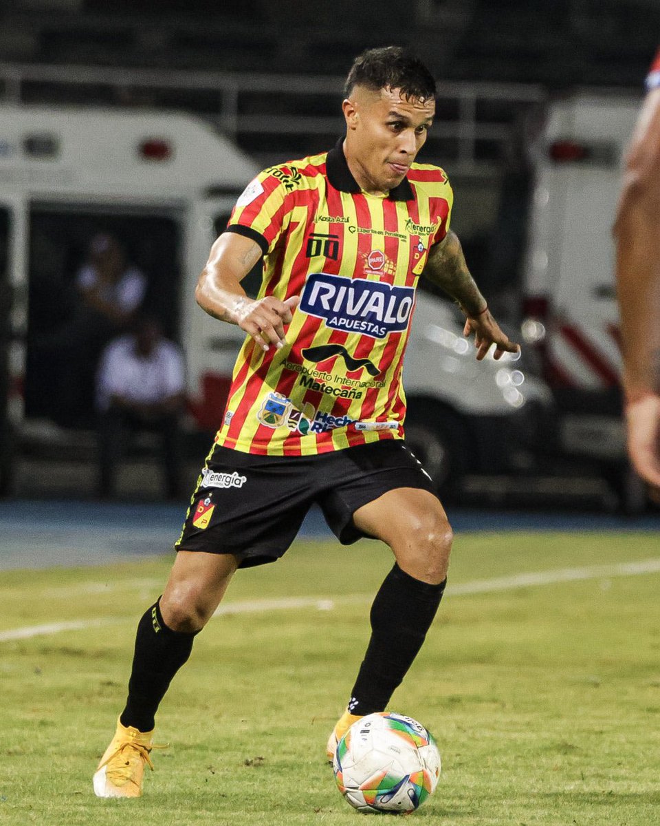 gloriosoazul's tweet image. Ⓜ️De acuerdo con @Pachovelez10, Juan David Ríos sería NUEVO JUGADOR de Millonarios. 

¿Opiniones?