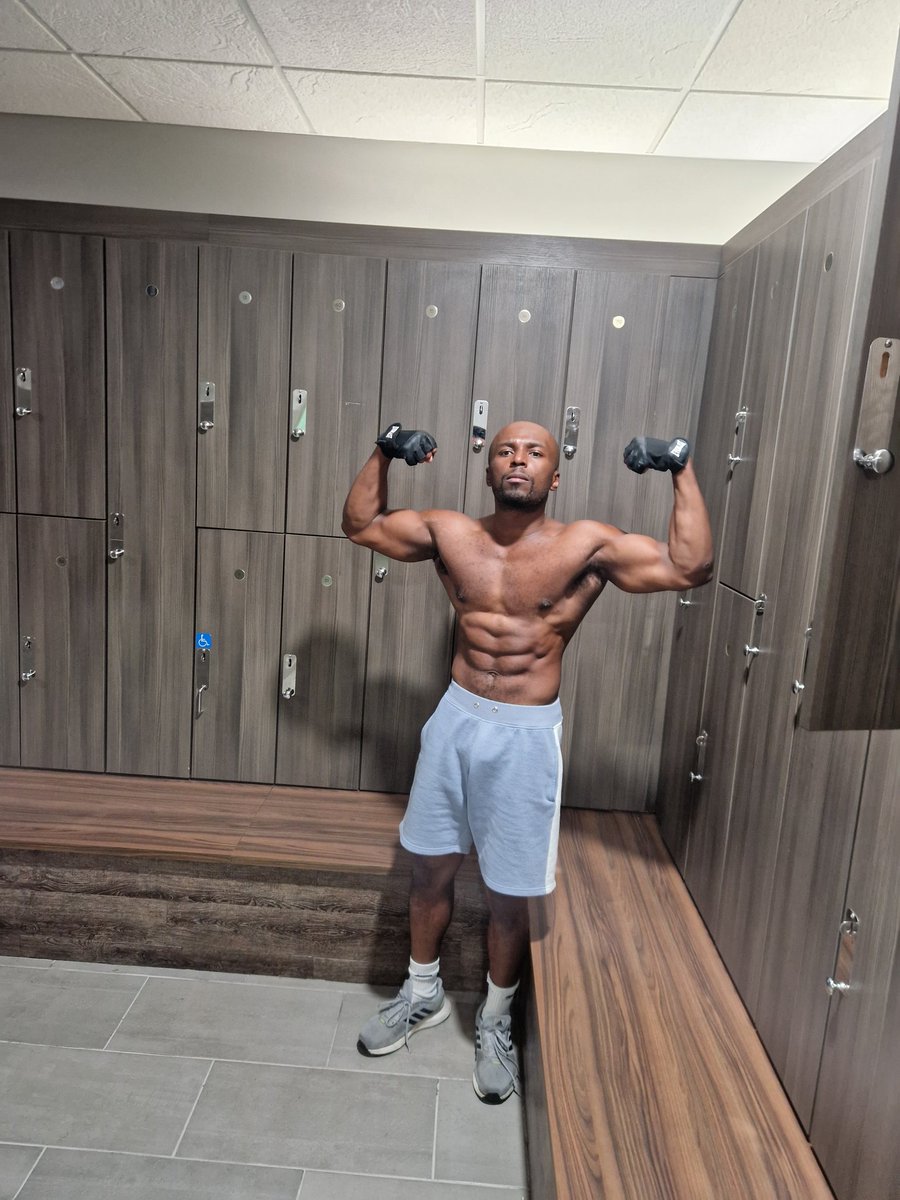 smashingmike_s1's tweet image. Don&apos;t need to rely on a flipping AI/filter to look good when your 5 star material! 

5 🌟 

TEL DEM!

#genetics