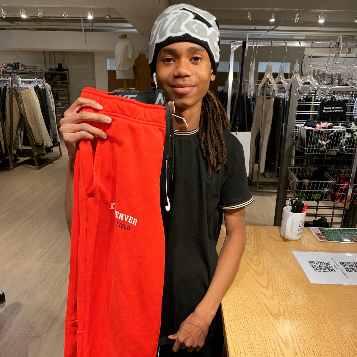 Clothes To Kids tweet media