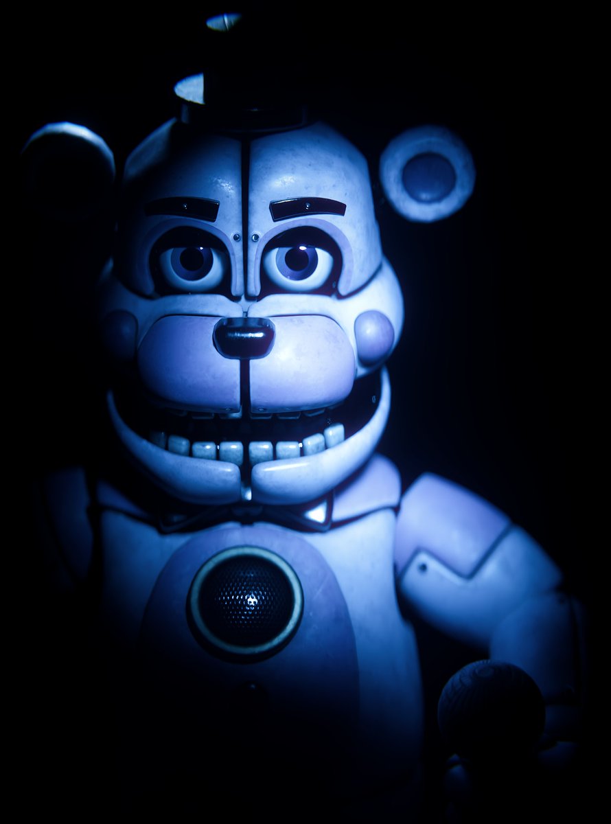 EXG1983's tweet image. Retextured Funtime Freddy. Should I release it chat?
-
Retex by me
-
Renders by me 
-
#FNAF #blender3d #b3d