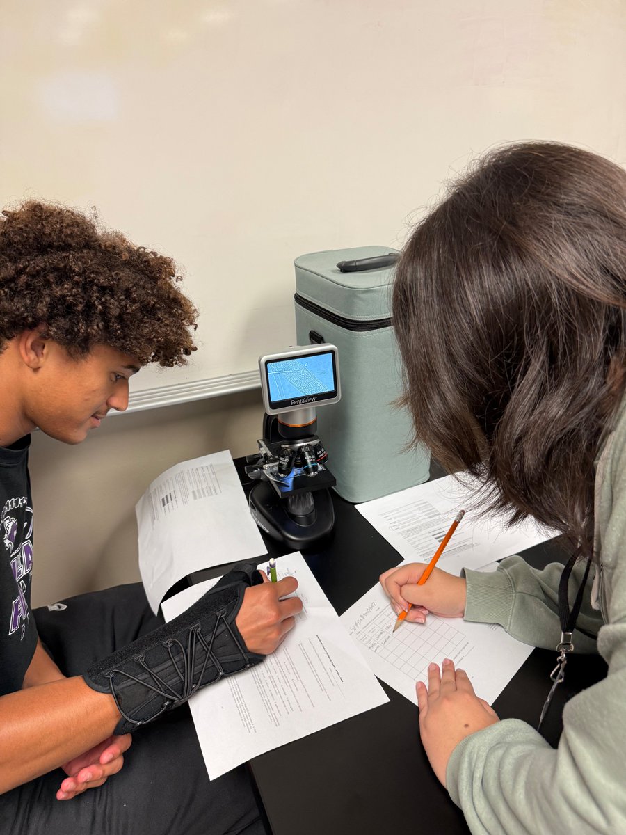 Fulshear_HS's tweet image. ---Preparing students for industry roles in science--- Thank you to Mrs. Smith&apos;s students!
#BigThinking #BoldLearning #BrightFutures