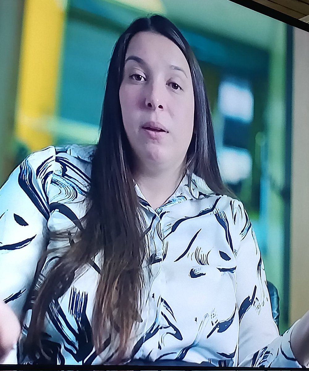 Virrey__'s tweet image. No me alcanzan adjetivos para describir a esta flor de hija de puta. Que se atrevió a querer comparar el dolor de enterrar a un hijo con el de q tu hijo mate a alguien. Conchuda de mierda, te deseo todo el mal