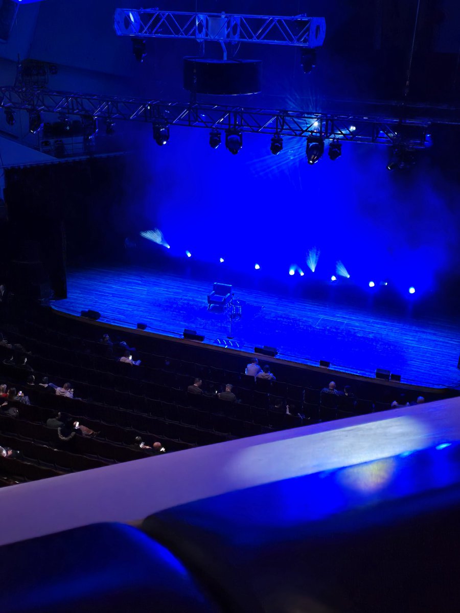 Bit of <a href="/jimjefferies/">jim jefferies</a> on a Friday night.  Go on then.