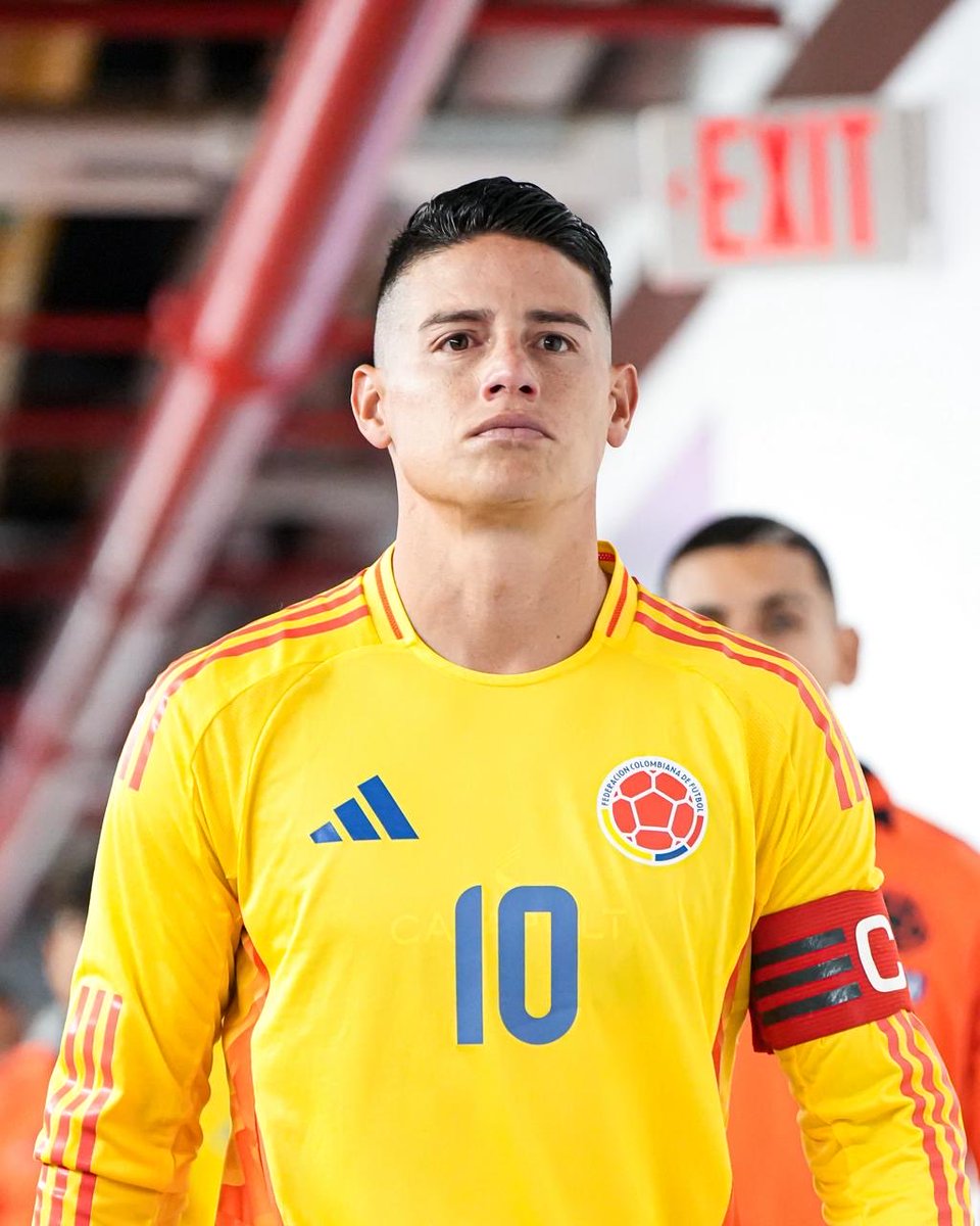 DeadlineDayLive's tweet photo. 🚨 James Rodríguez has become a free agent after not renewing his contract with Mexican club León and the Colombian is looking for a team to play for in the months remaining before the 2026 World Cup.

He was linked with a move to Orlando City but that has been denied.

(Source: @FabrizioRomano)