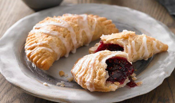 Sweeten Your Thanksgiving Spread! 
Looking for a festive dessert that’s simple, shareable, and soy-powered? Try these Jam &amp; Fruit Hand Pies 🥧 
ussoy.org/recipe/jam-fru…
#SoyConnection #USSoy #pie #seasonofsoy #thanksgiving
