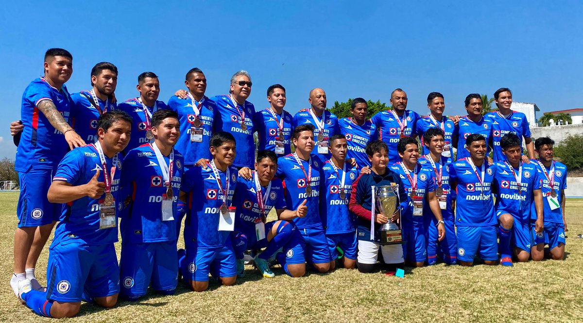 La <a href="/CTMPuebla/">CTM_FTPuebla</a> bajo la dirección técnica de <a href="/leobardosoto/">Leobardo Soto</a> obtuvo la #medalla de bronce en el Nacional de los Trabajadores 2025 consolidándose como referente deportivo nacional y abriendo nuevas oportunidades rumbo a competencias internacionales.
