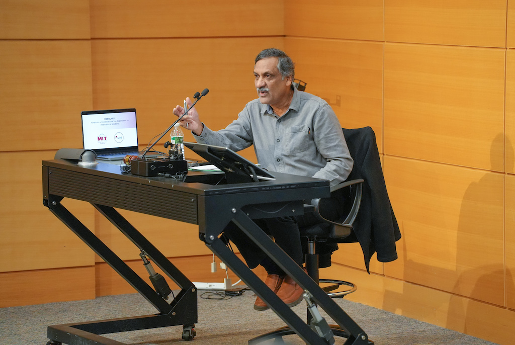 mitfreespeech's tweet image. Happy Friday! Here are a few photos from last week&apos;s debate on international students in U.S. higher education. You can find more on our website, as well as the recording!
mitfreespeech.org/fall_2025_deba…