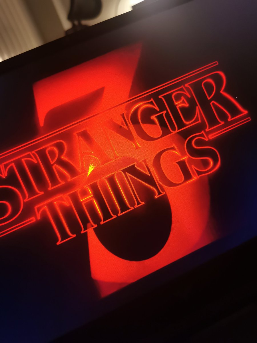 time to re-watch!

#StrangerThings5