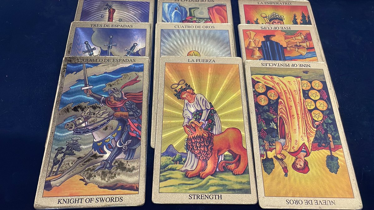 notflsb's tweet photo. Leer cartas se ha vuelto mi nueva pasión #tarot https://t.co/FeQKXa9Y1H