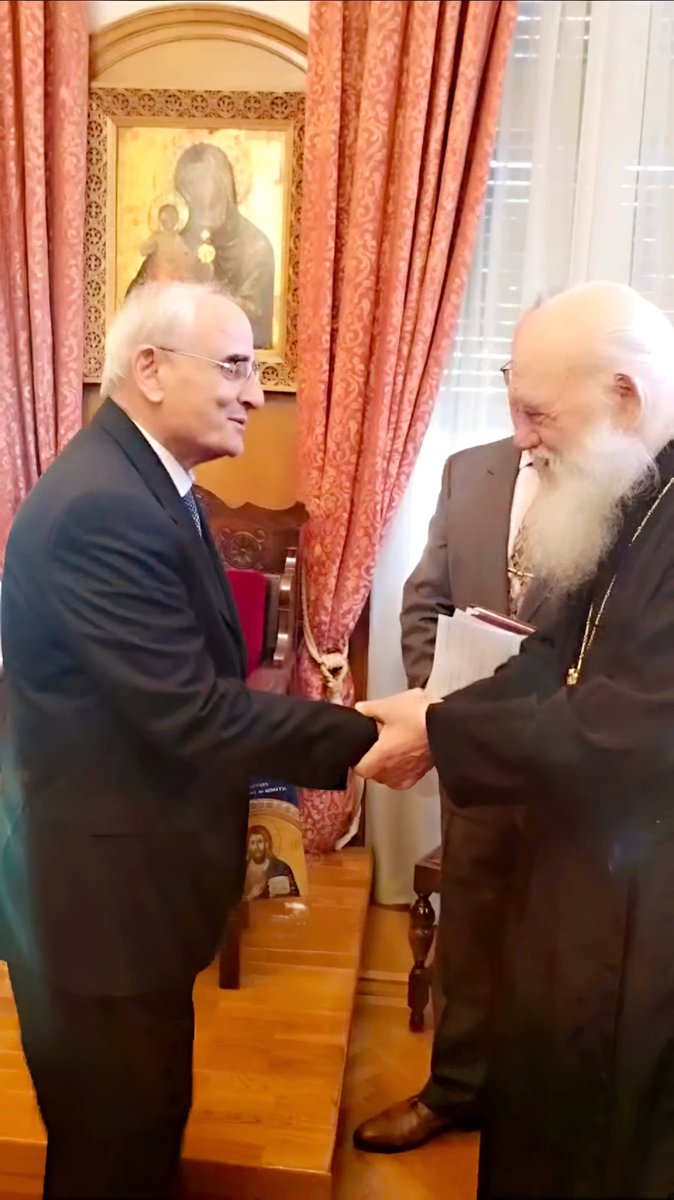 وزير الدفاع الوطني يلتقي رئيس أساقفة أثينا ويزور الأكاديمية الحربية خلال زيارته إلى اليونان.

mod.gov.lb/Media/News-Art…