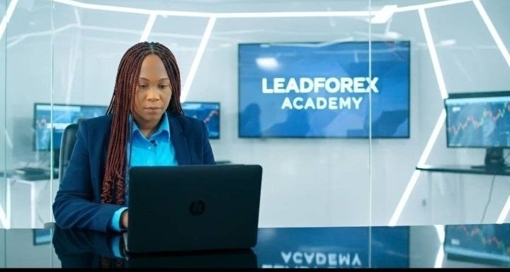 Leadforex2's tweet image. Today’s trading session was absolutely fantastic! Our students were excited as everyone closed their trades profitably. Keep aiming higher and keep winning! 🚀📈

#LeadForexAcademy #ForexTrading #ProfitDay #KeepWinning #happyweekend