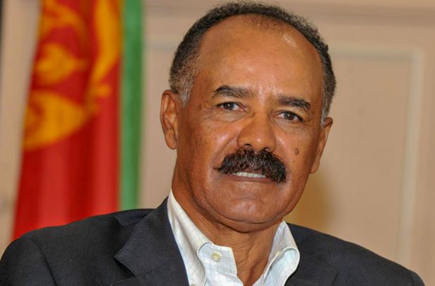 "እዚ ገመለይ ፡ገመል ኤሪትራ፣
ማዕረ ቁመቱ ፡ዓቕሉን ጽንዓቱን 
ሮራ እንዲ'ዩ ሮራ፡
ኣብ ዘመን ገድሊ ፡ኣብ ጊዜ ሰውራ
ከርተት ዝበለ ፡ነዛ ባንዴራ
ኣብ እዋን ጸገም ዝሓንን፣
ምስ ኣንቃዕረረ ዘይደንን"