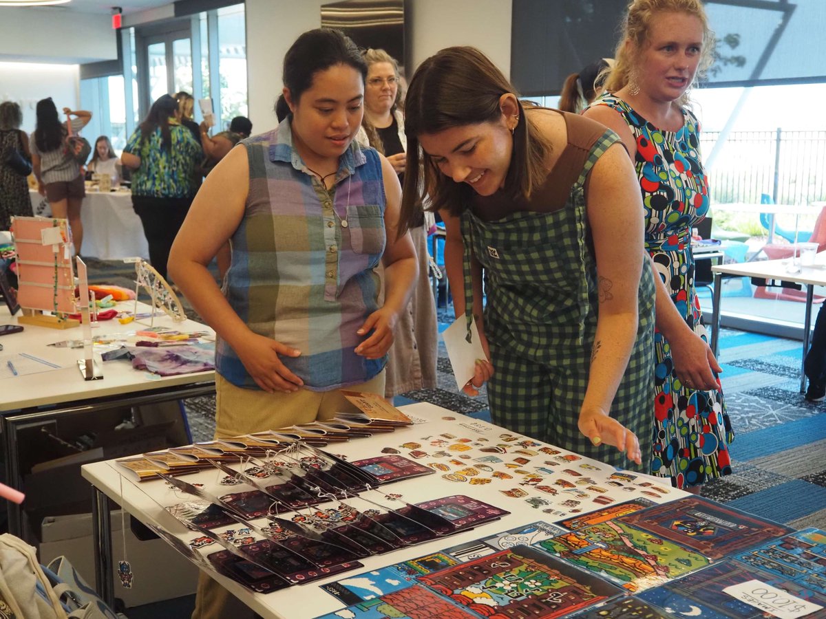 AltaCal_RC's tweet image. All are welcome to join us for our Microenterprise Fair on Thursday, December 11 from 10:00 am – 2:00 pm! If you are a client with a small business and would like to host a table at the Fair, please submit your application by November 19. Learn more altaregional.org/alta-sponsored…