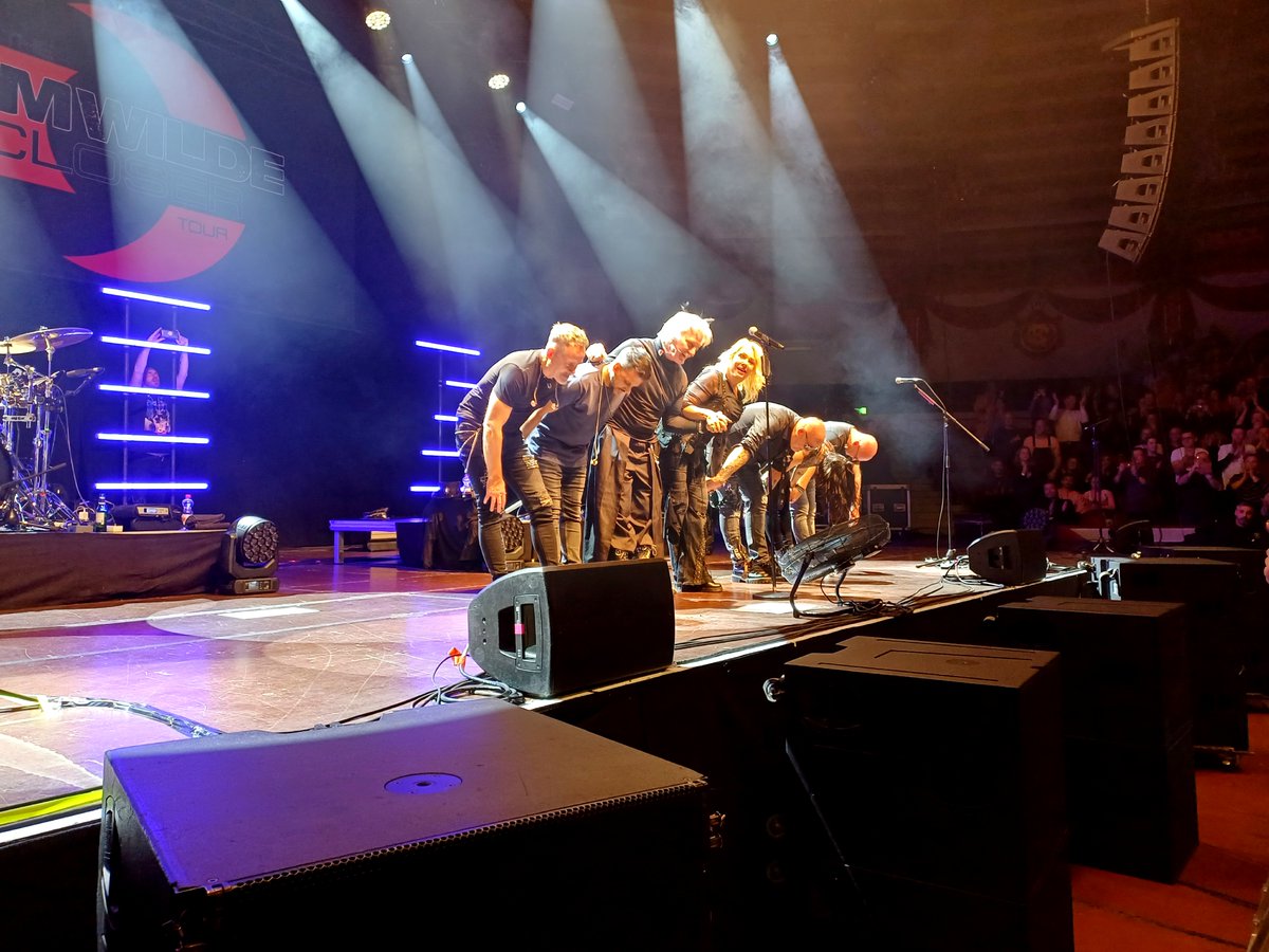 morph_chris's tweet image. Kim Wilde Concert yesterday (Patr2)
Munich/Zirkus Kronebau 🎹