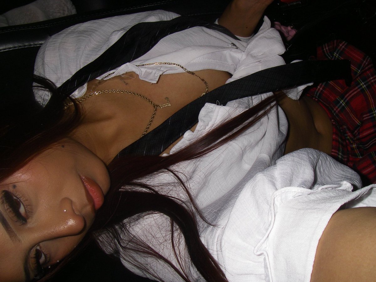 argknvg's tweet photo. Ik u missed me https://t.co/X74qNXBvN4