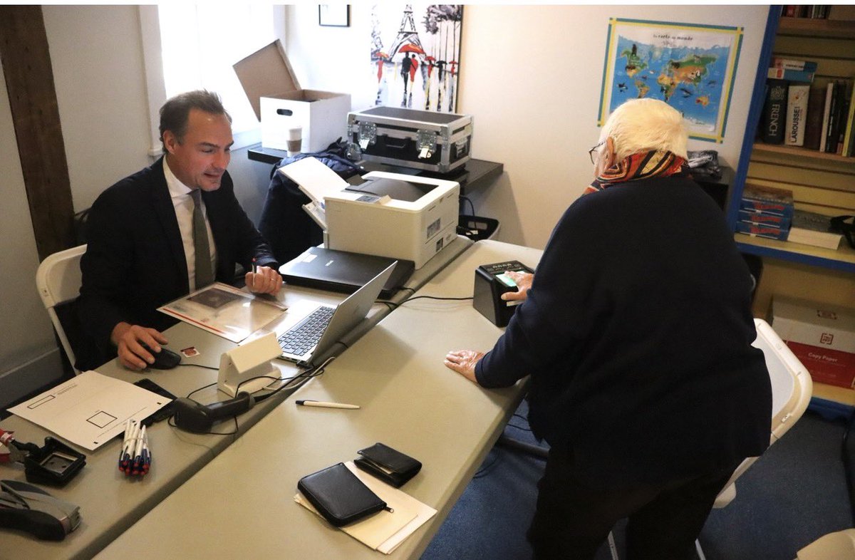 FranceinBoston's tweet photo. Marc Vigouroux, notre vice-consul, est à Burlington pour la tournée consulaire #Passeports, au service de la communauté française du #Vermont.  

Merci à l’Alliance Française de Burlington pour son accueil et son soutien !  

@FR_Consulaire @franceintheus  @francediplo https://t.co/Z0O5hlEq7r