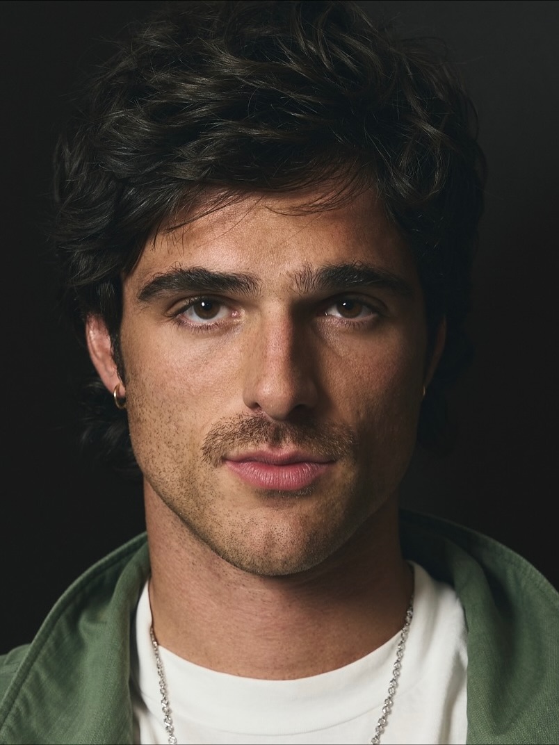 BestJacobElordi's tweet image. Jacob Elordi says he had to step out of his comfort zone to play Elvis Presley: 

“I don’t dance, I don’t sing and I don’t love to perform unless it’s very kind of insulated, so I had to kind of shake all that off. And I did get fatter than I’ve ever been, and it was incredible”