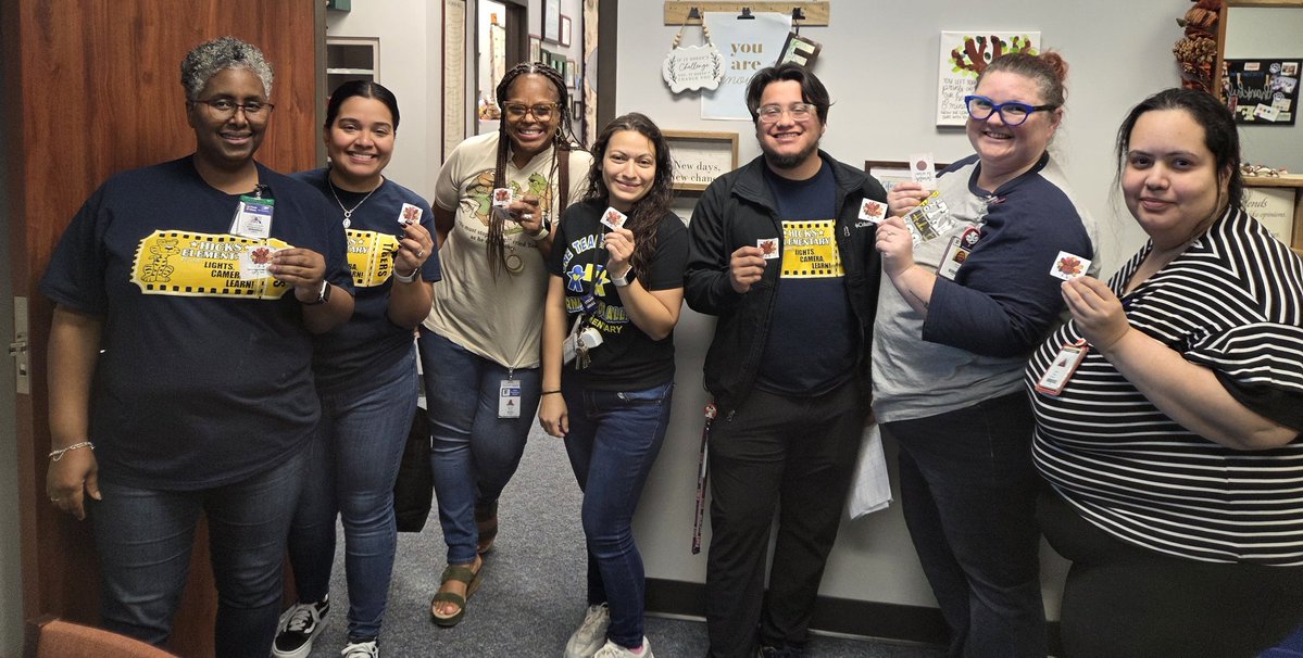 MatturroMEd's tweet image. We had some #gobblegobble fun today @HicksTigers with a little 🦃 in your pocket game!!! Some turkeys even got names! 😝🙃 #fallfun #workhardplayhard