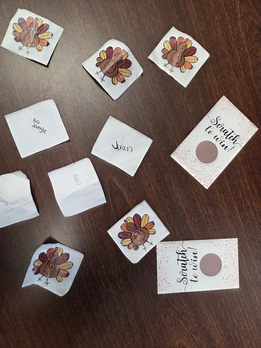 MatturroMEd's tweet image. We had some #gobblegobble fun today @HicksTigers with a little 🦃 in your pocket game!!! Some turkeys even got names! 😝🙃 #fallfun #workhardplayhard