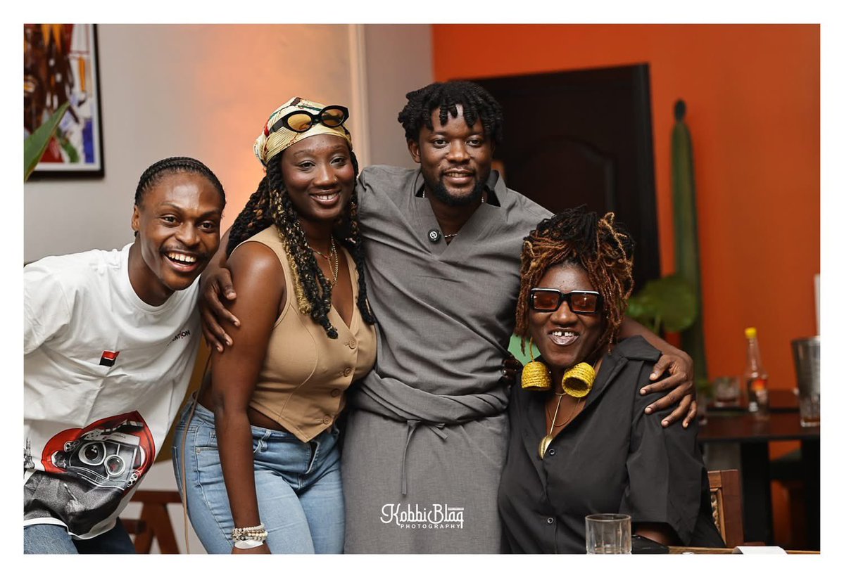 worlasigh's tweet image. Thanks for coming last night !!! #vimh #vimhalbum