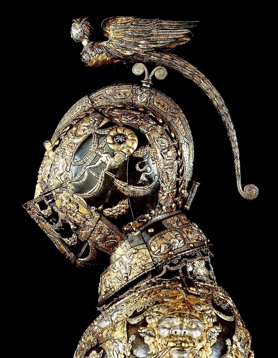 One of the most exquisite Italian armors ever made, forged by Milanese master Lucio Piccinino for Alessandro Farnese between 1575 and 1580 ✨🛡️

Farnese later gifted it to his uncle, Ferdinand II of Tyrol

It is now housed in the Kunsthistorisches Museum, Vienna, Austria
