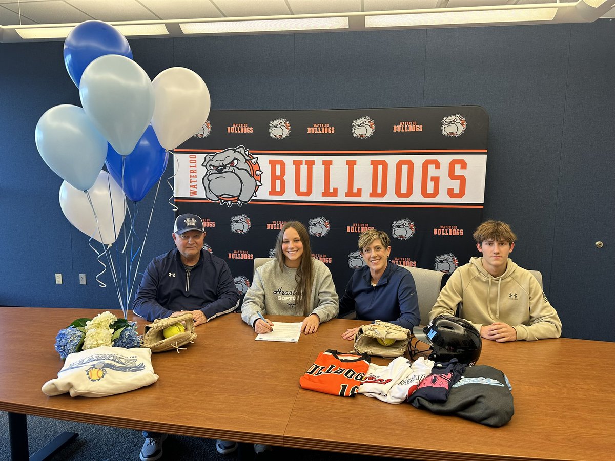 Mallory Thompson tweet media