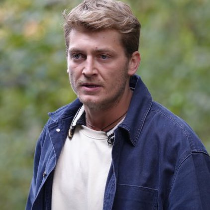 İso, adil ve eleni’yi kurtardı, fadime’yi kaçırdığı için pişman oldu özür diledi, 
 onu öldüresiye döven keçileri de kurtardı, yetmedi kanını da eyüphan’a verdi. Adil’den sonra en büyük KOÇARİ’dir.