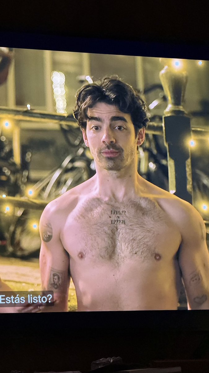 ffflorcab's tweet image. I’m watching A very JONAS Christmas Movie for the plot…

THE PLOT: