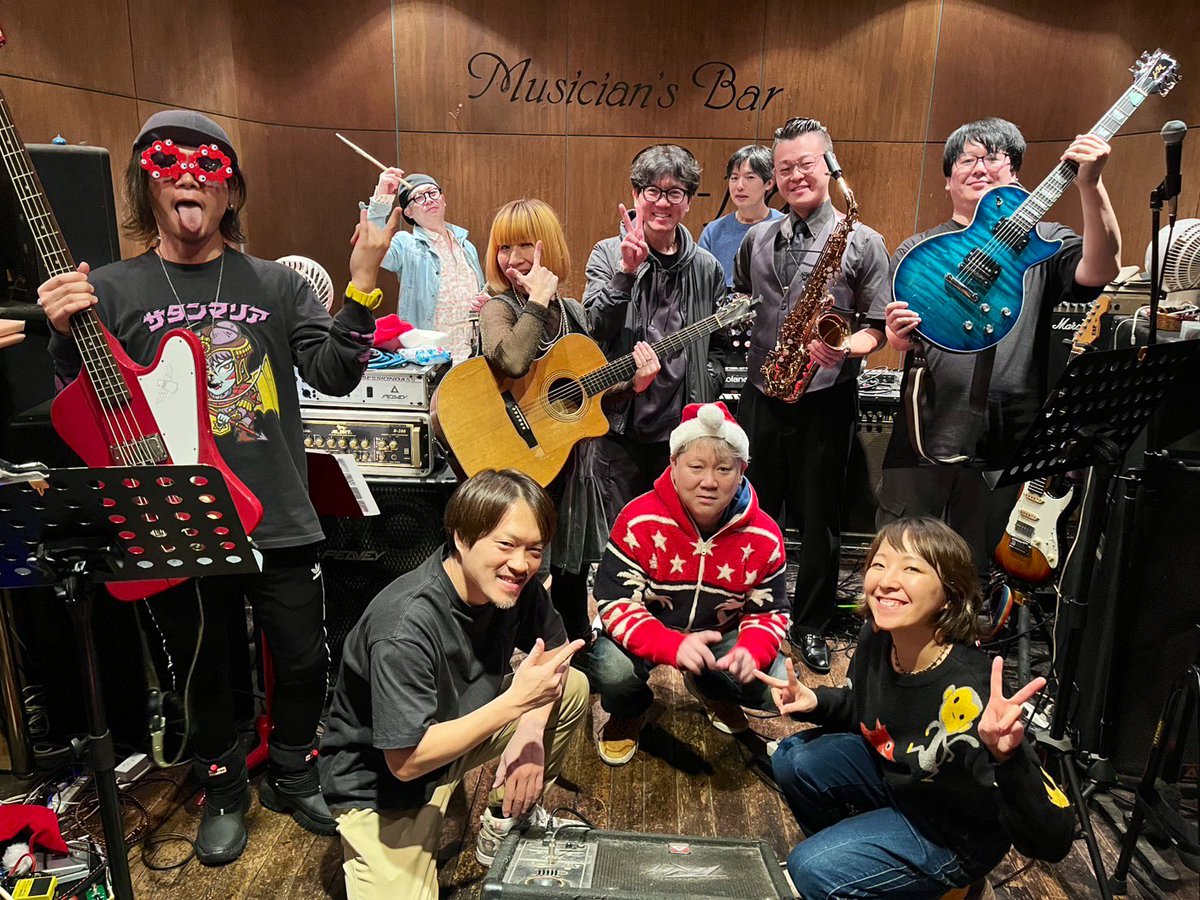 JAM_BFLAT's tweet photo. 今年最後のJAMナイトありがとうございました〜！
今年も沢山の方に支えられて開催できました✨
また来年も宜しくお願い致します！
来年は2月の予定です！！ https://t.co/OSY8HR748m