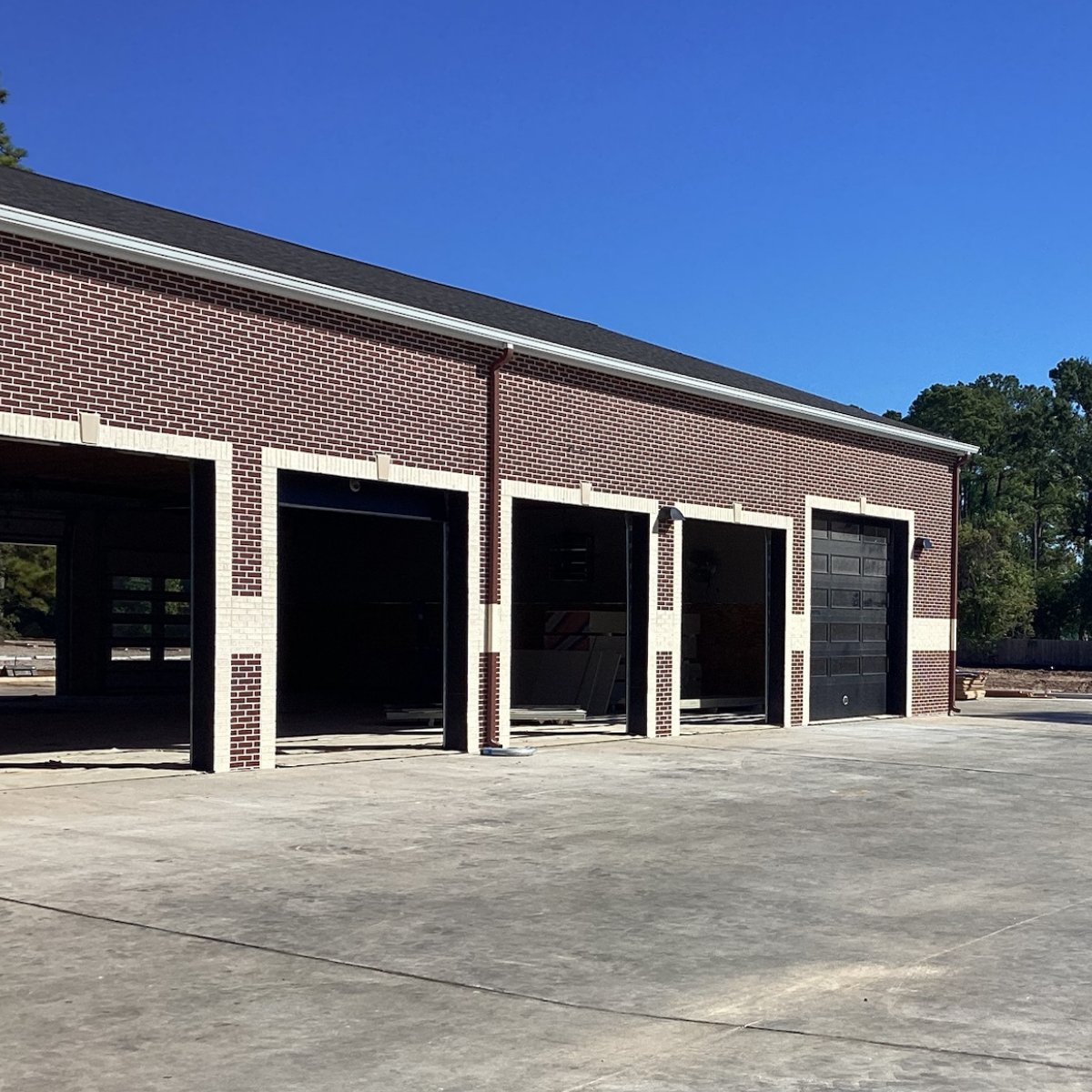 Our CB Automotive project in Tomball, TX is on the last stretch! 

Swipe to see the progress! 👏🏼