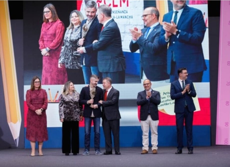 APPangea tweet media