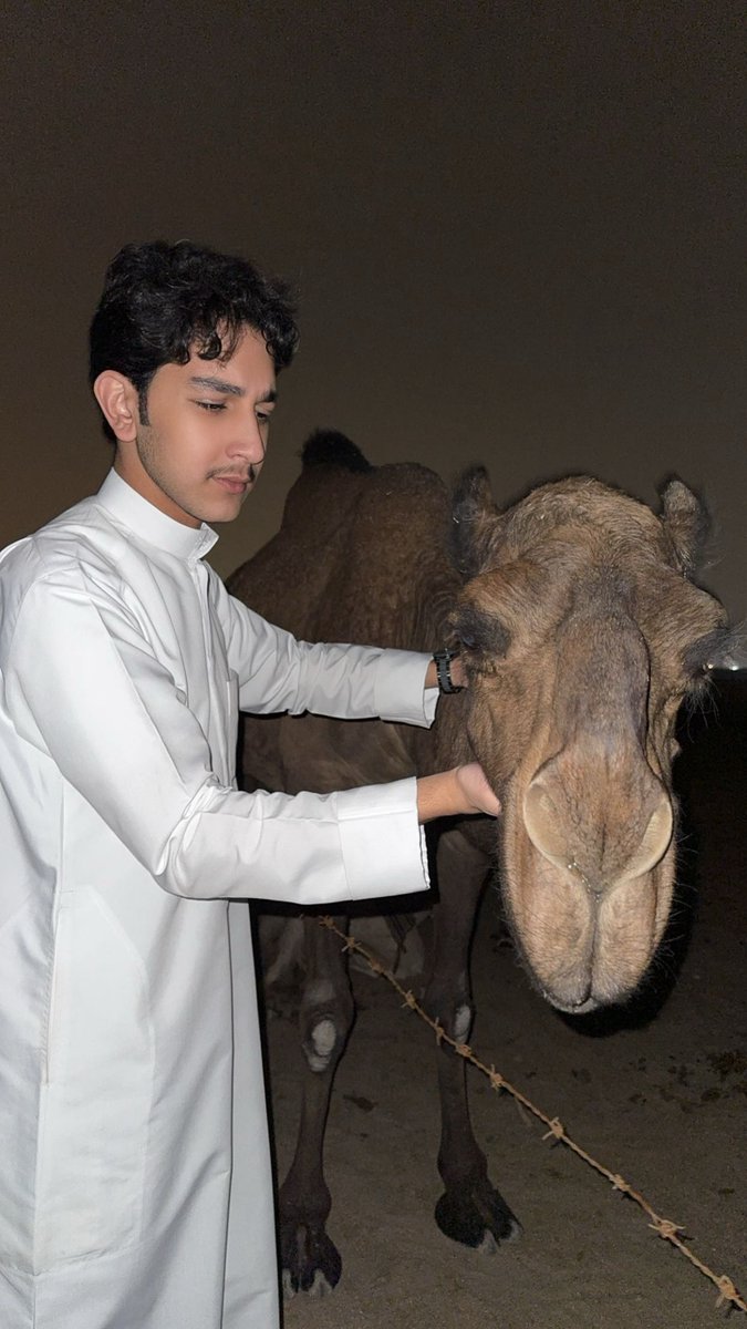 البل مرض لمروجـين ..الإشاعة
وعلاج لصدور الرجال المشاكيل

ودك تحب خشومها كل سـاعه
ولاتحب خشوم بعض الرياجيل